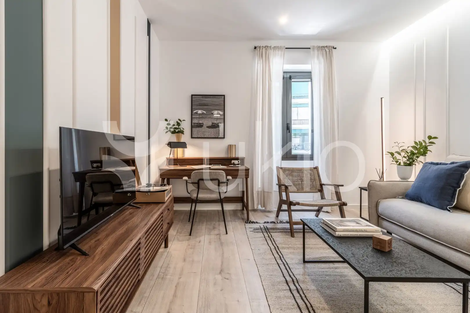 Apartament amb ascensor de lloguer a Calle del Cardenal Cisneros, imagen 2