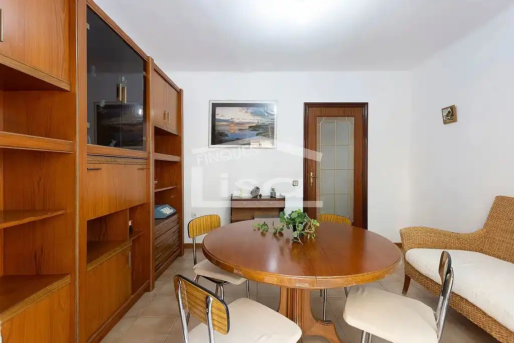 Piso con terraza en venta en Carrer d'Enric Casanovas, imagen 3