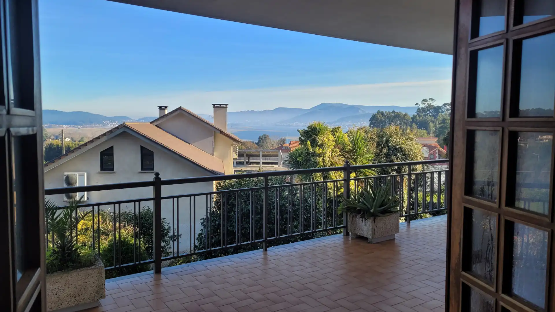 Terraza de Casa o chalet de alquiler en A Guarda   con Calefacción, Jardín privado y Parquet