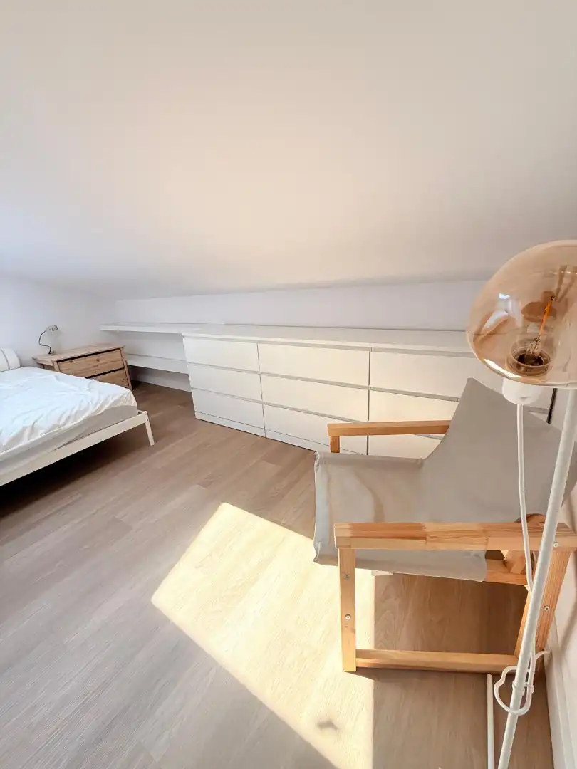 Habitación de Dúplex de alquiler en Málaga con Aire acondicionado, Parquet y Amueblado