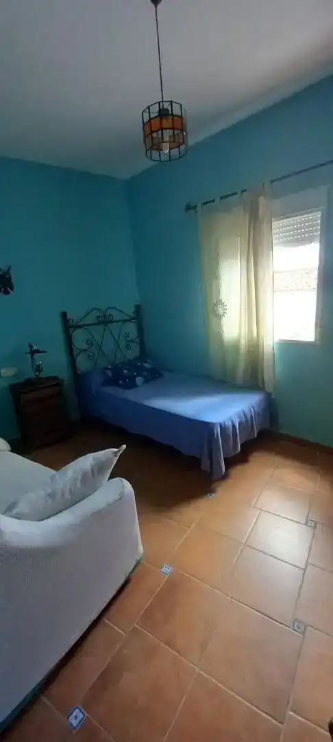 Dormitori de Casa adosada en venda en Torre Alháquime amb Aire condicionat i Balcó