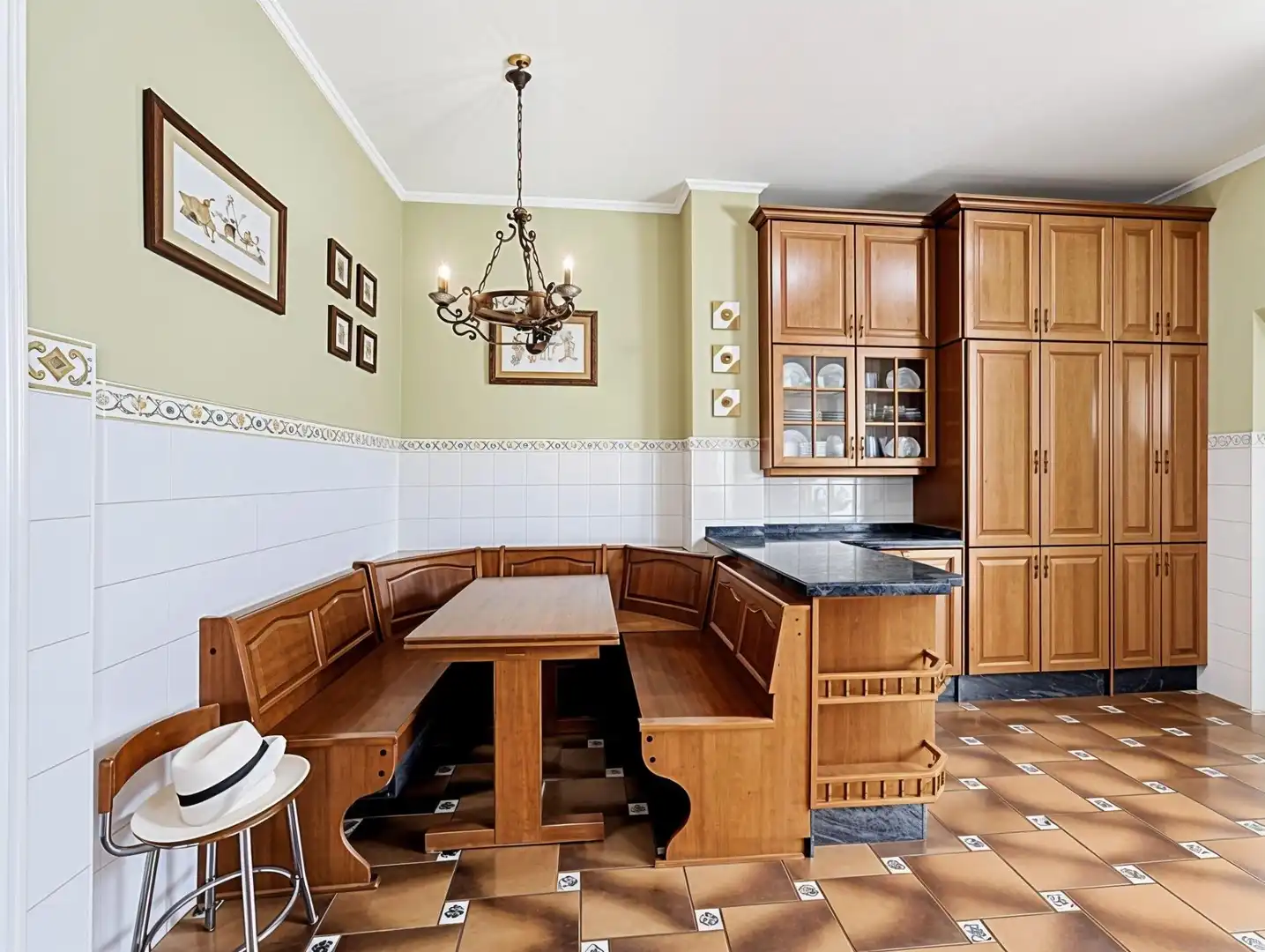 Kitchen of Houses for sale in Valencia  with Air Conditioner, Heating and Parquet flooring