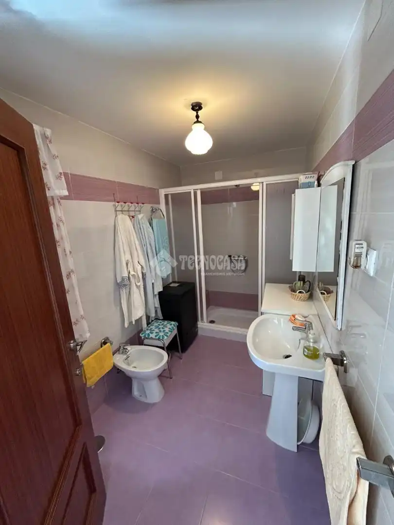Casa aparellada en venda a El Poblado - Abulagar, imagen 11