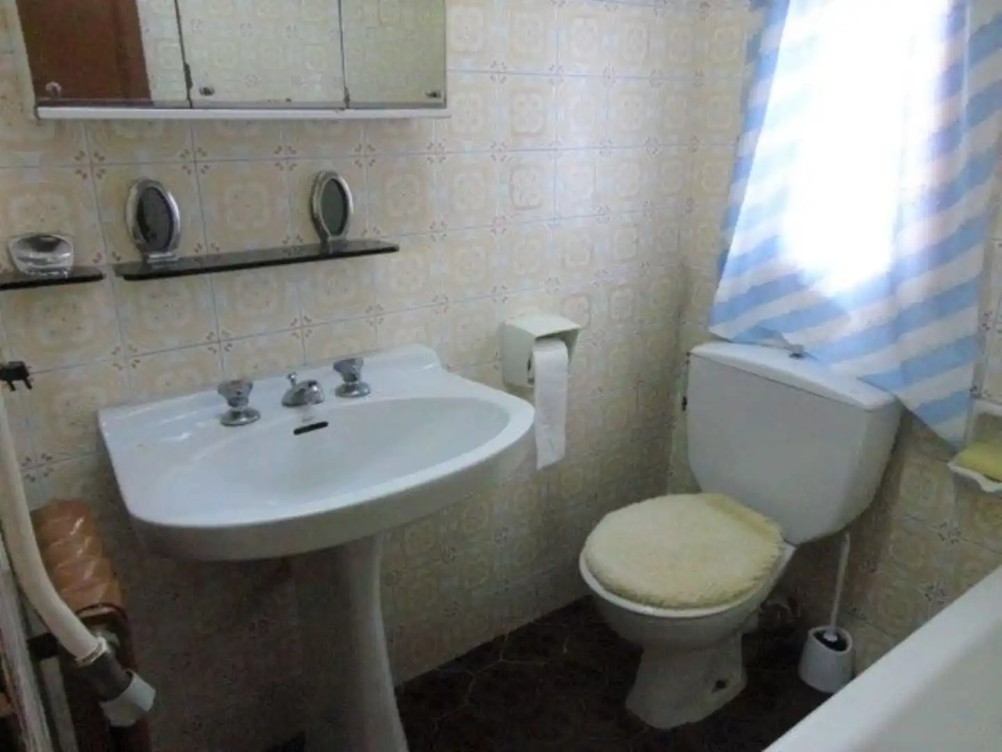 Baño de Piso en venta en Salas de los Infantes con Calefacción y Trastero