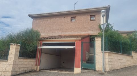 Foto 2 de Casa adosada en venta en Calle el Palomar, Villariezo, Burgos
