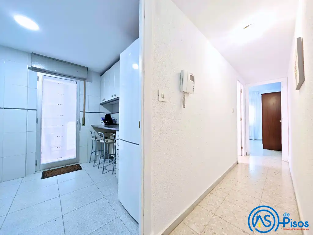 Flat for rent in Calle de Felisa Galé, 2, La Jota