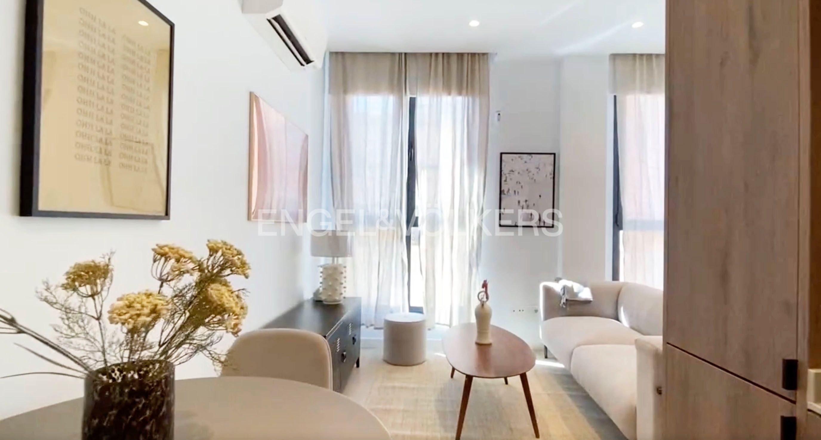 Living room of Apartment to rent in  Madrid Capital  with Air Conditioner, Heating and Furnished