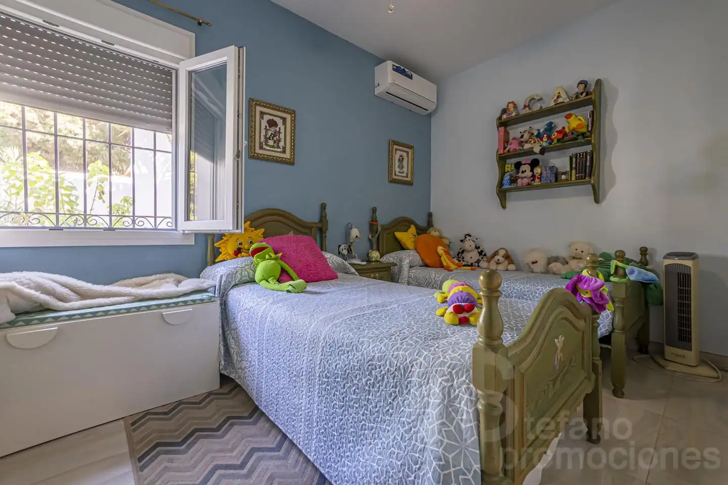 Bedroom of Houses for sale in Málaga  with Air Conditioner, Heating and Private garden