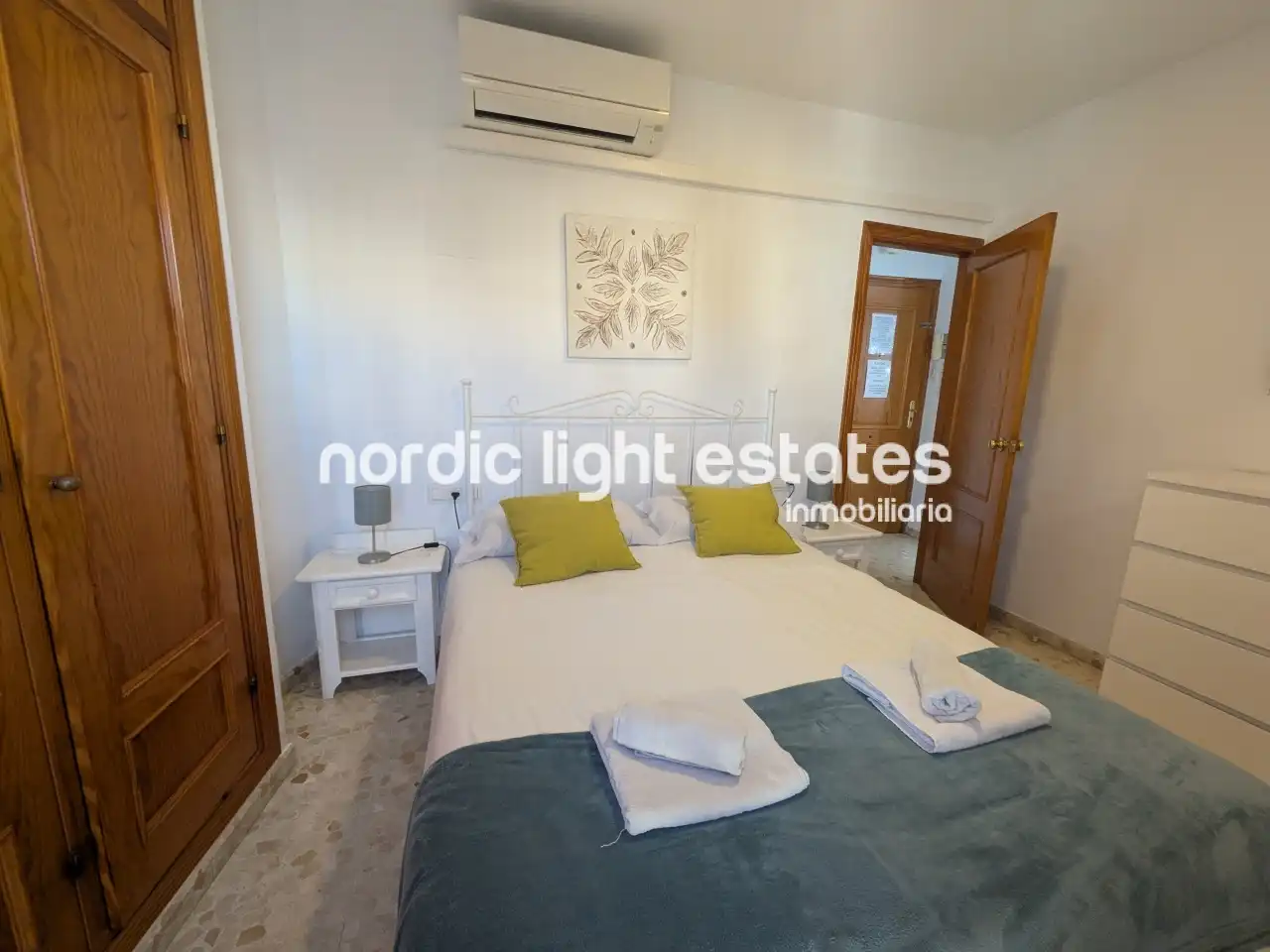 Habitación de Piso de alquiler en Nerja con Terraza