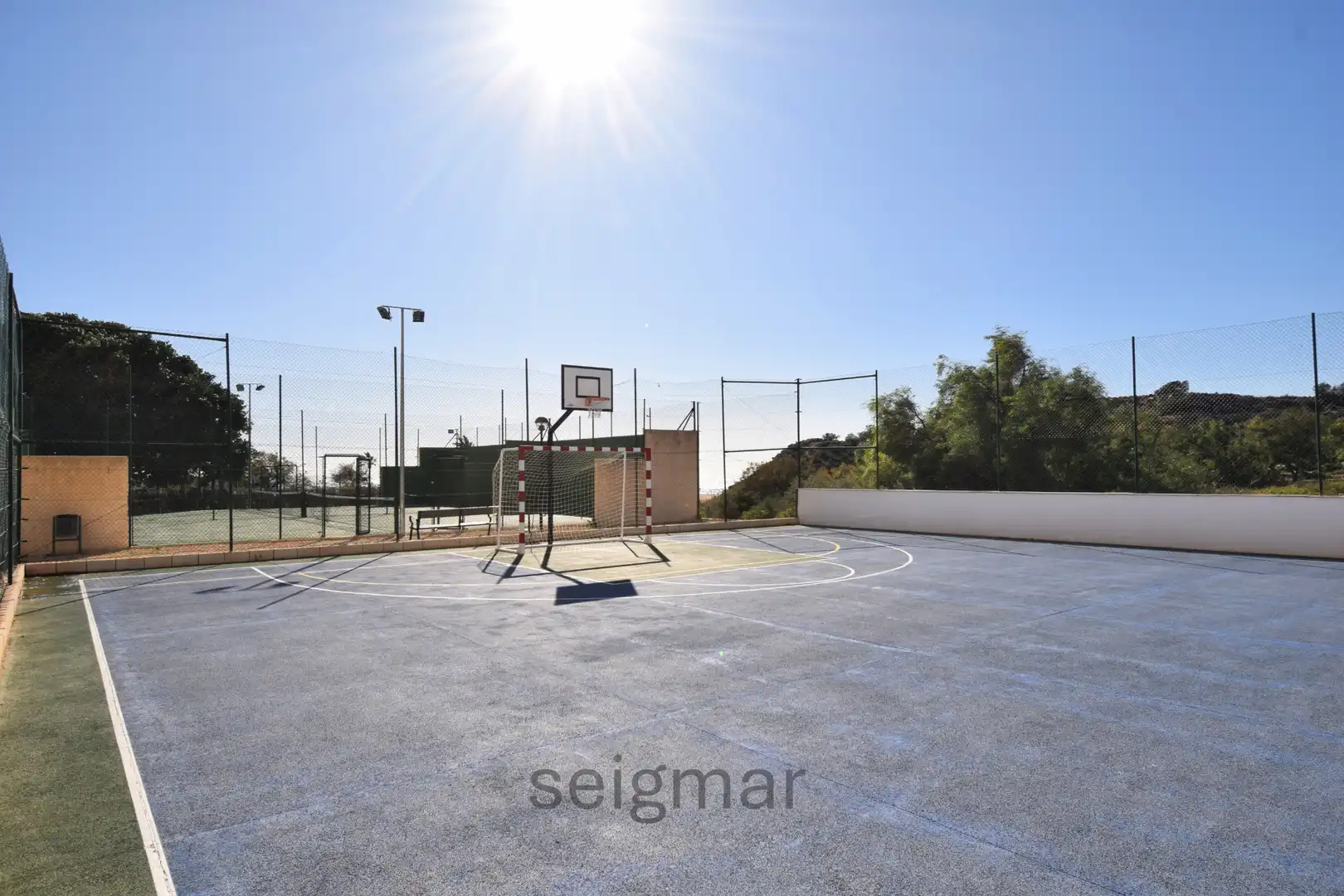Vista exterior de Pis en venda en Villajoyosa / La Vila Joiosa amb Aire condicionat, Calefacció i Terrassa