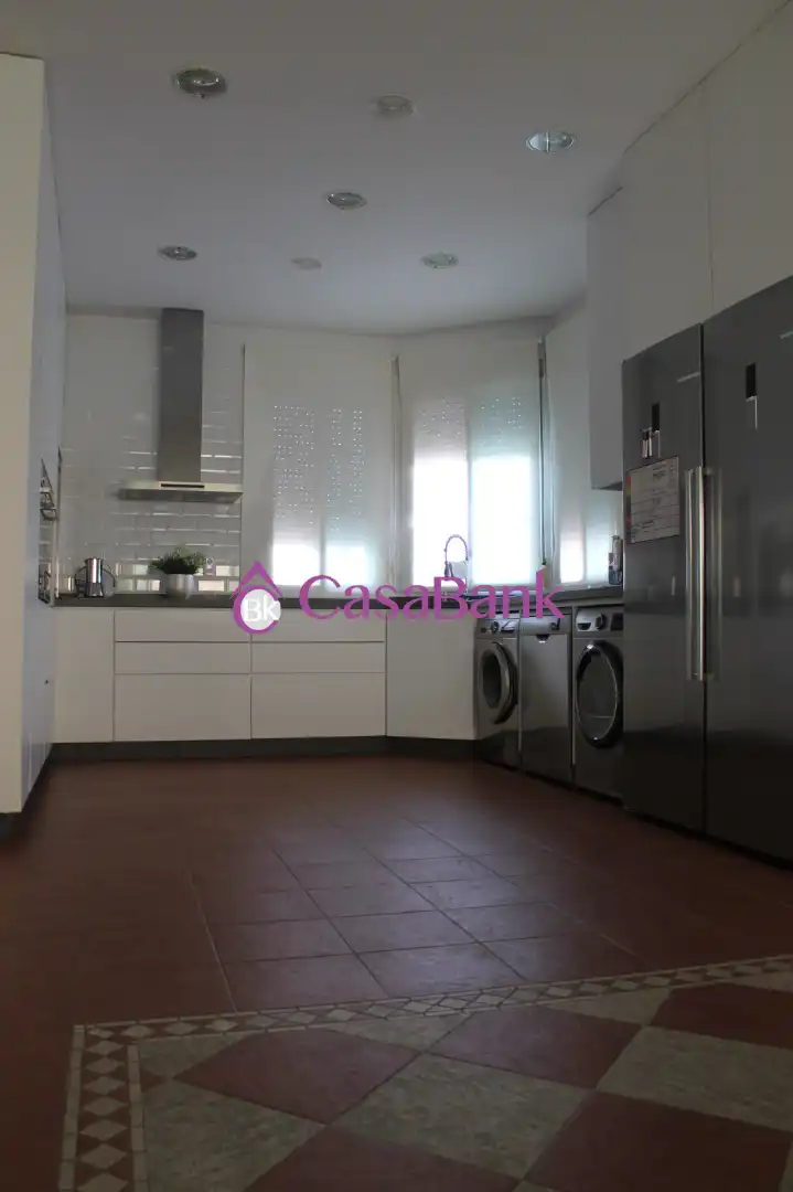 Cuina de Casa o xalet en venda en Córdoba amb Aire condicionat, Jardí privat i Piscina