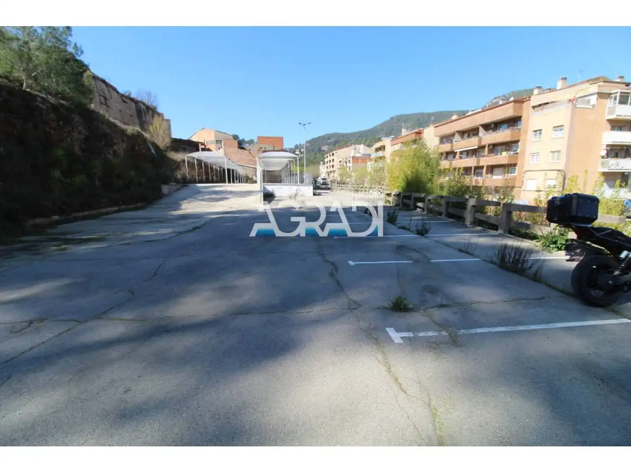 Parking de Nave industrial de alquiler en Vallirana