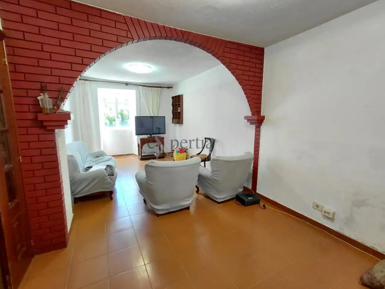 Sala d'estar de Casa o xalet en venda en Rianxo amb Calefacció, Jardí privat i Traster