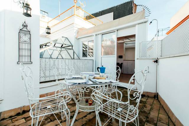 Piso en Alquiler en N/A en Encarnación - Regina