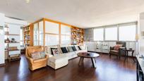 Living room of Apartment for sale in  Valencia Capital  with Air Conditioner, Heating and Private garden