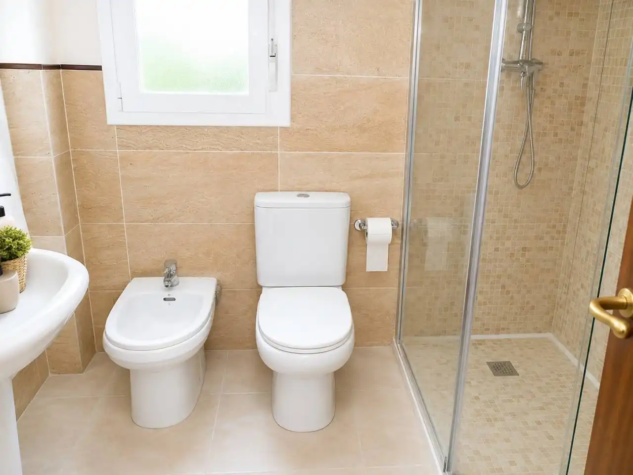 Flat with terrace for sale in Avenida maria cristina 1, imagen 5