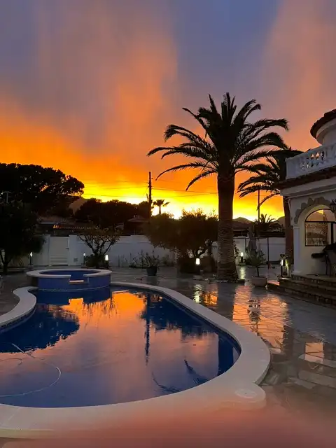 Villa con piscina in vendita a Miami Platja, imagen 2
