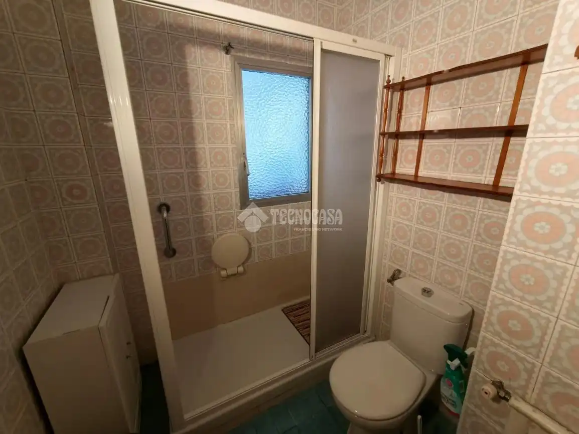 Baño de Piso en venta en Madrid con Calefacción y Terraza