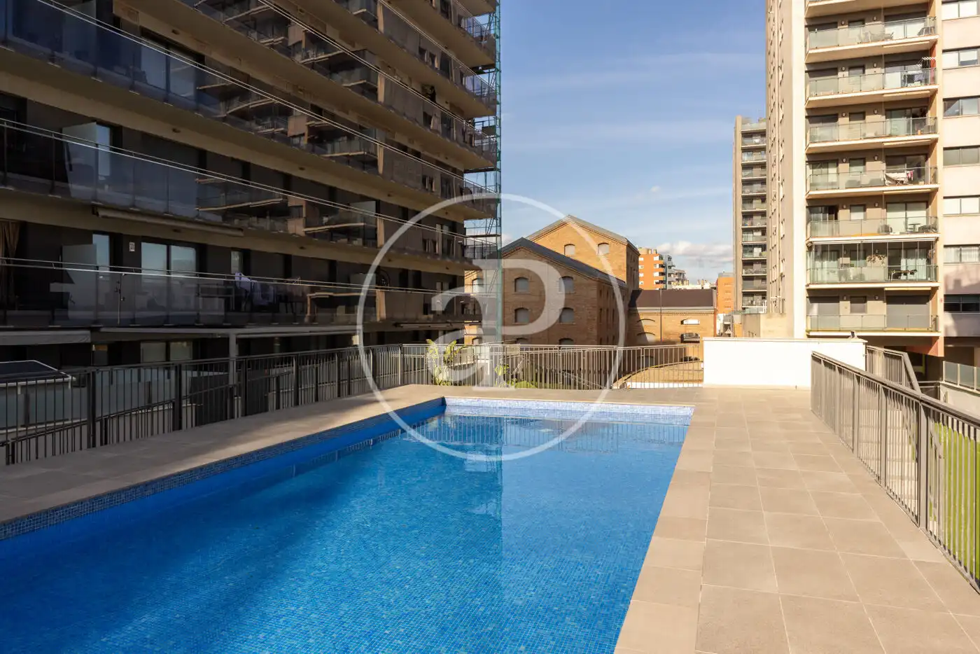 Piscina de Piso en venta en Badalona con Aire acondicionado, Calefacción y Jardín privado