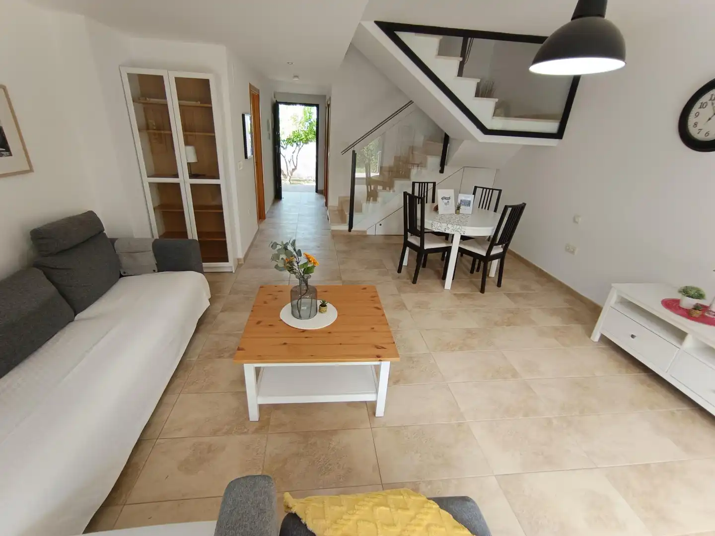 Sala de estar de Casa adosada en venta en Molina de Segura con Aire acondicionado, Calefacción y Jardín privado