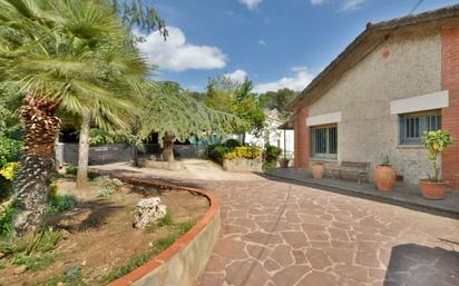 Vista exterior de Casa o xalet en venda en Ullastrell amb Balcó