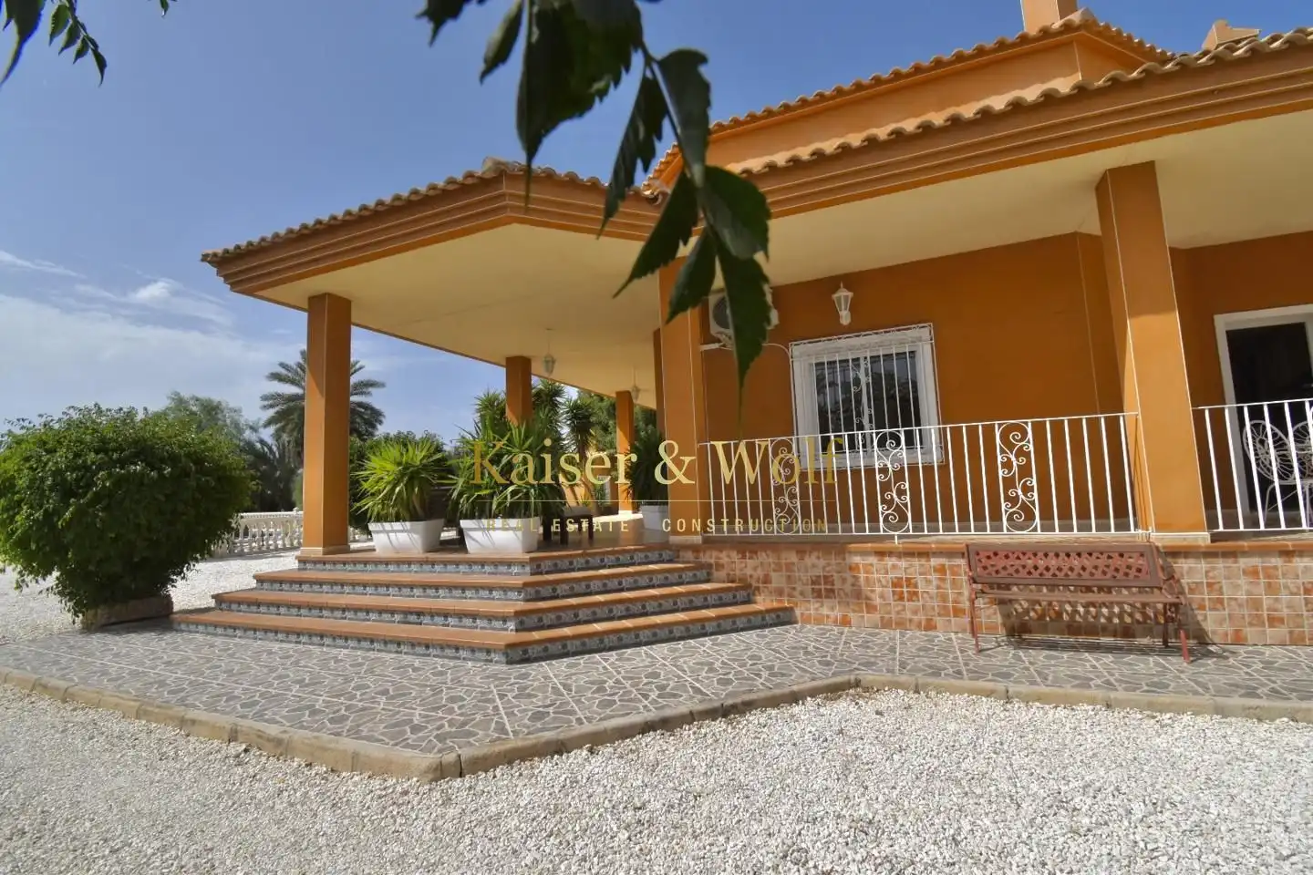 Houses for sale in Lugar Derramado, Algorós - El Derramador