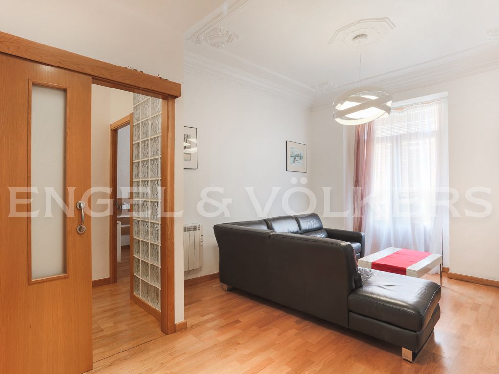 Sala d'estar de Apartament en venda en  Valencia Capital amb Aire condicionat, Calefacció i Moblat