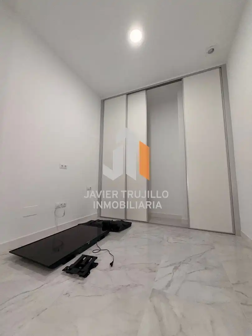 Schlafzimmer von Geschaftsraum zur Miete in Torre del Mar