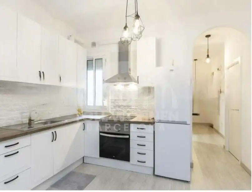 Cocina de Piso en venta en Barcelona con Terraza, Amueblado y Balcón