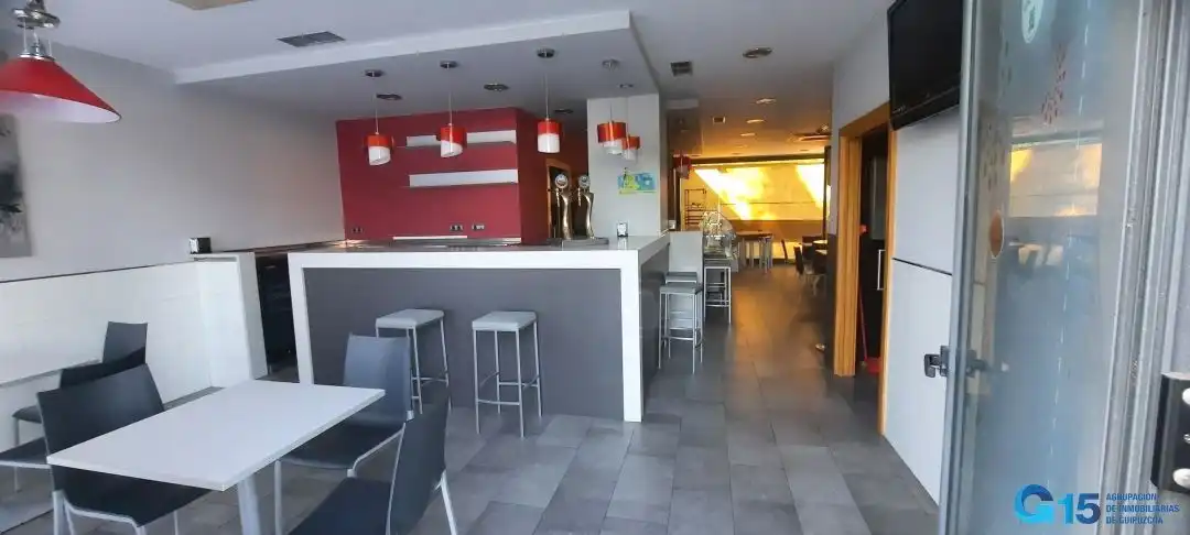 Local comercial en venta en Andoain