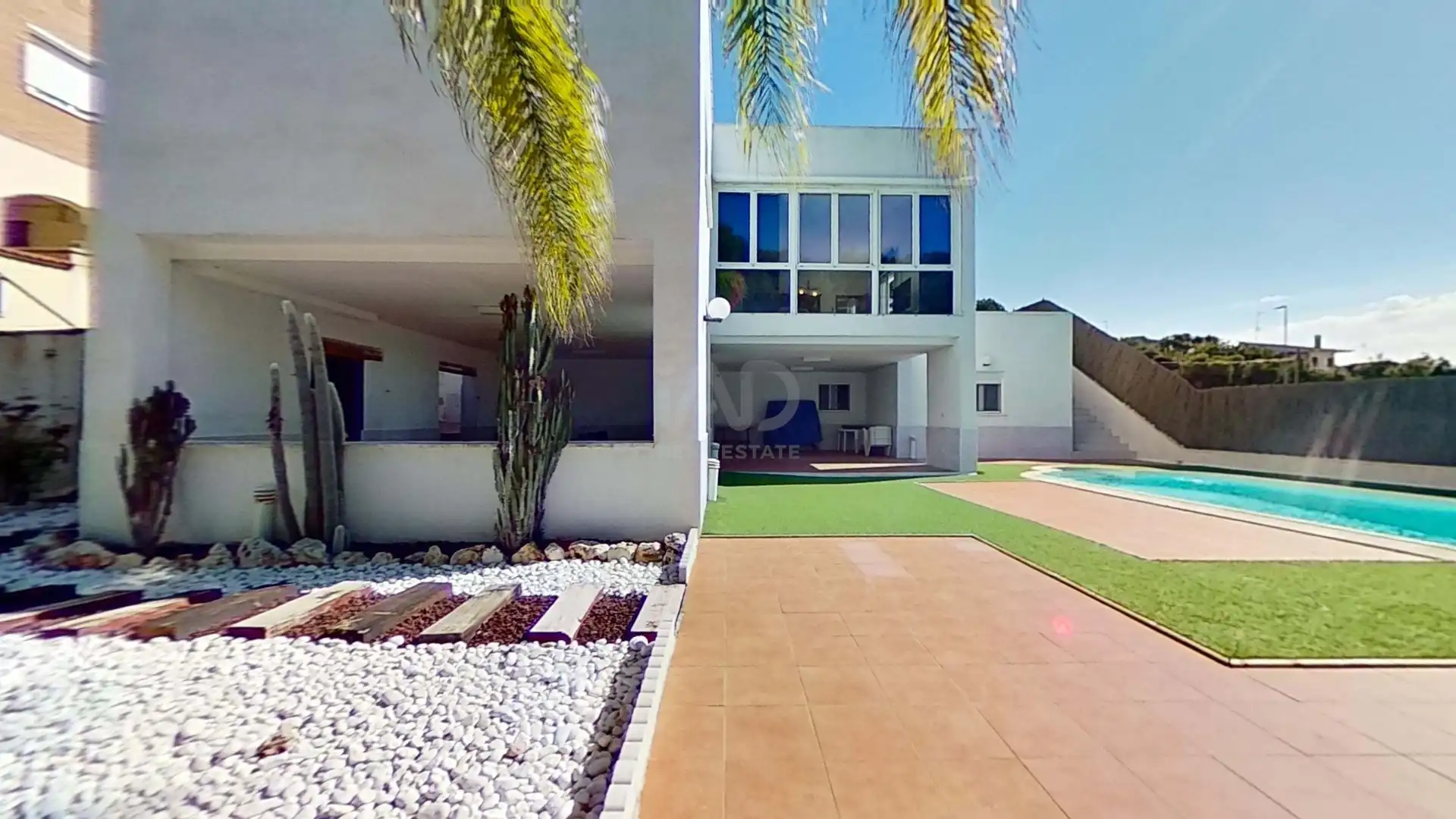 Exterior view of Houses for rent in Roda de Berà