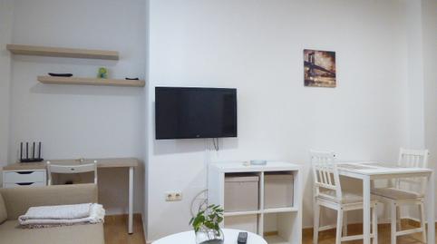 Foto 3 de Apartamento de alquiler en Calle Altamira, 20, Parque Ayala - Jardín de la Abadía - Huelín, Málaga