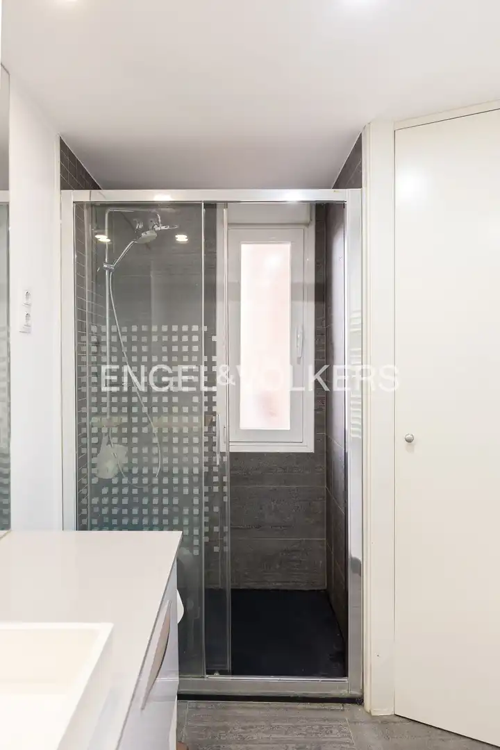 Baño de Ático en venta en Madrid con Aire acondicionado, Calefacción y Terraza