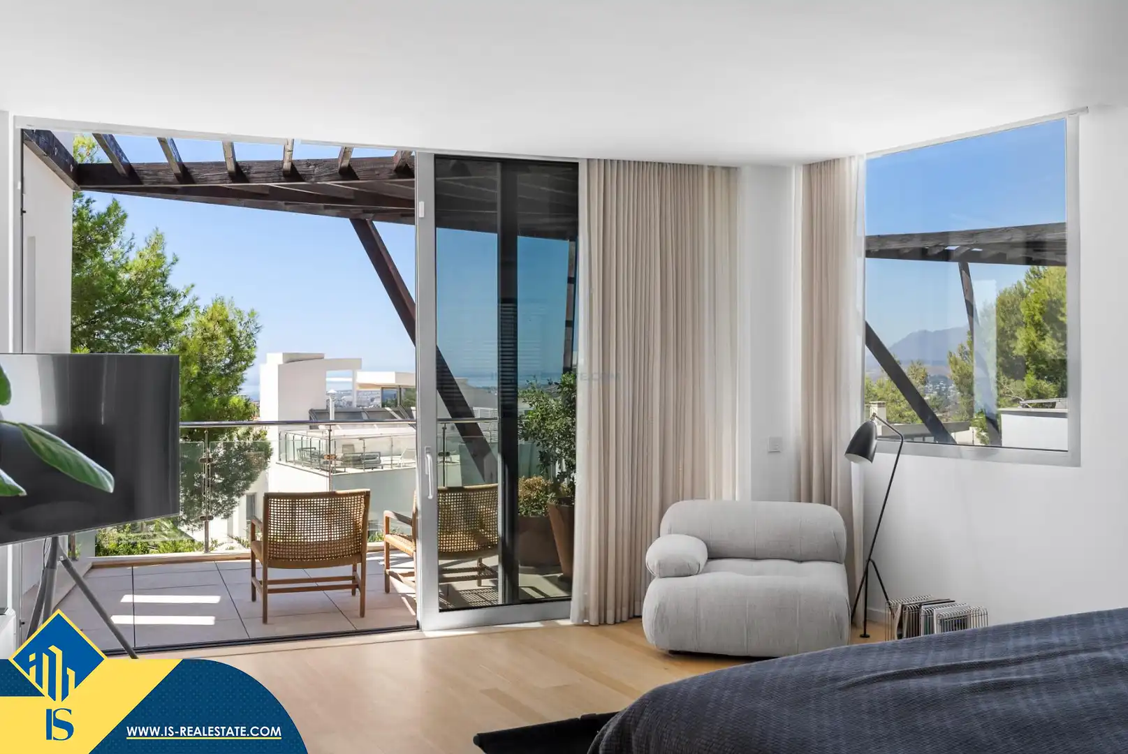 Chalet con piscina en venta en Milla de Oro, imagen 32
