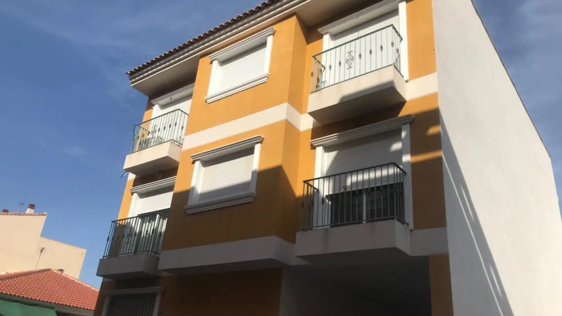 Vista exterior de Garatge en venda en Ceutí