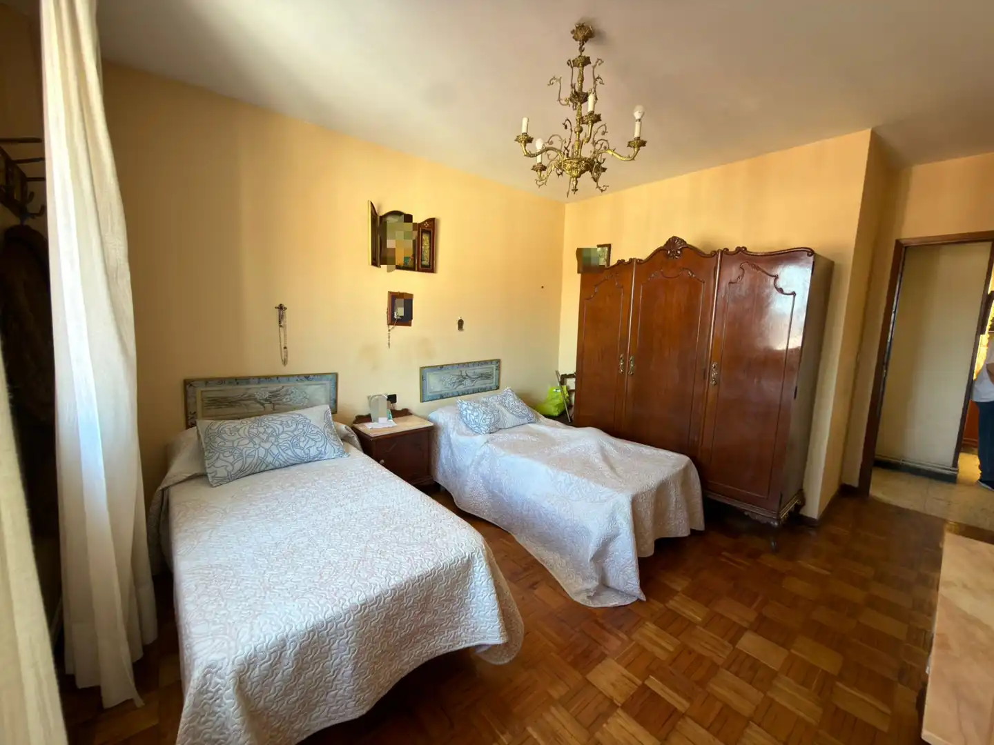 Habitación de Piso en venta en Pontevedra Capital  con Calefacción, Parquet y Horno