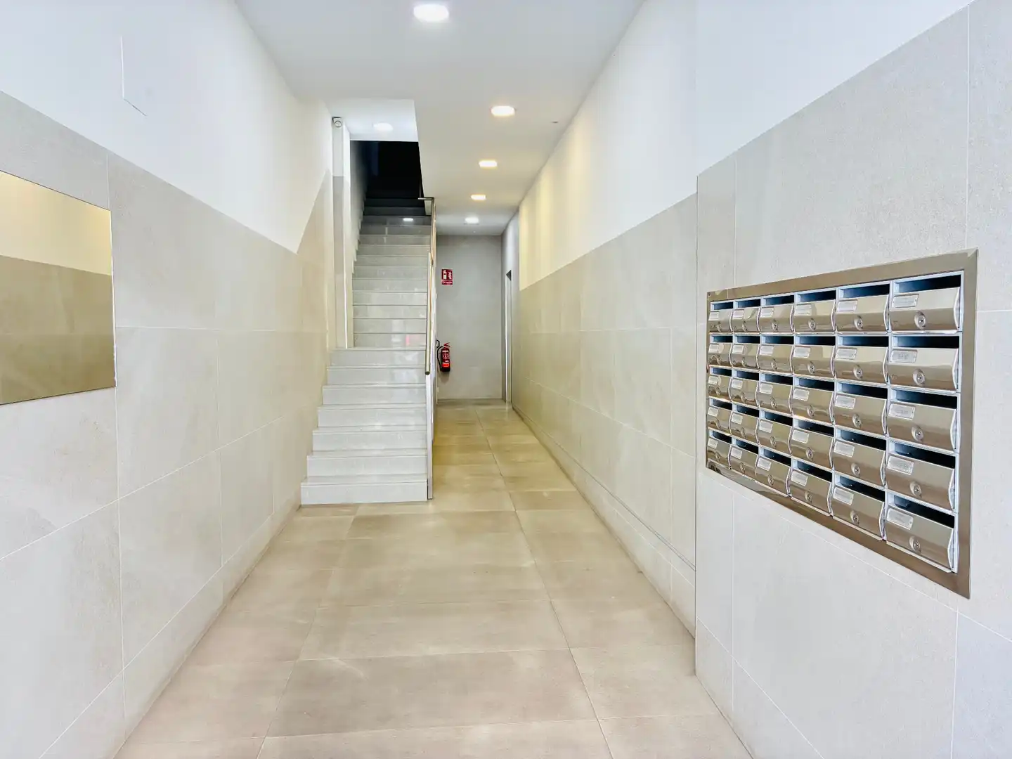 Flat for sale in Valencia  with Air Conditioner, Heating and Terrace