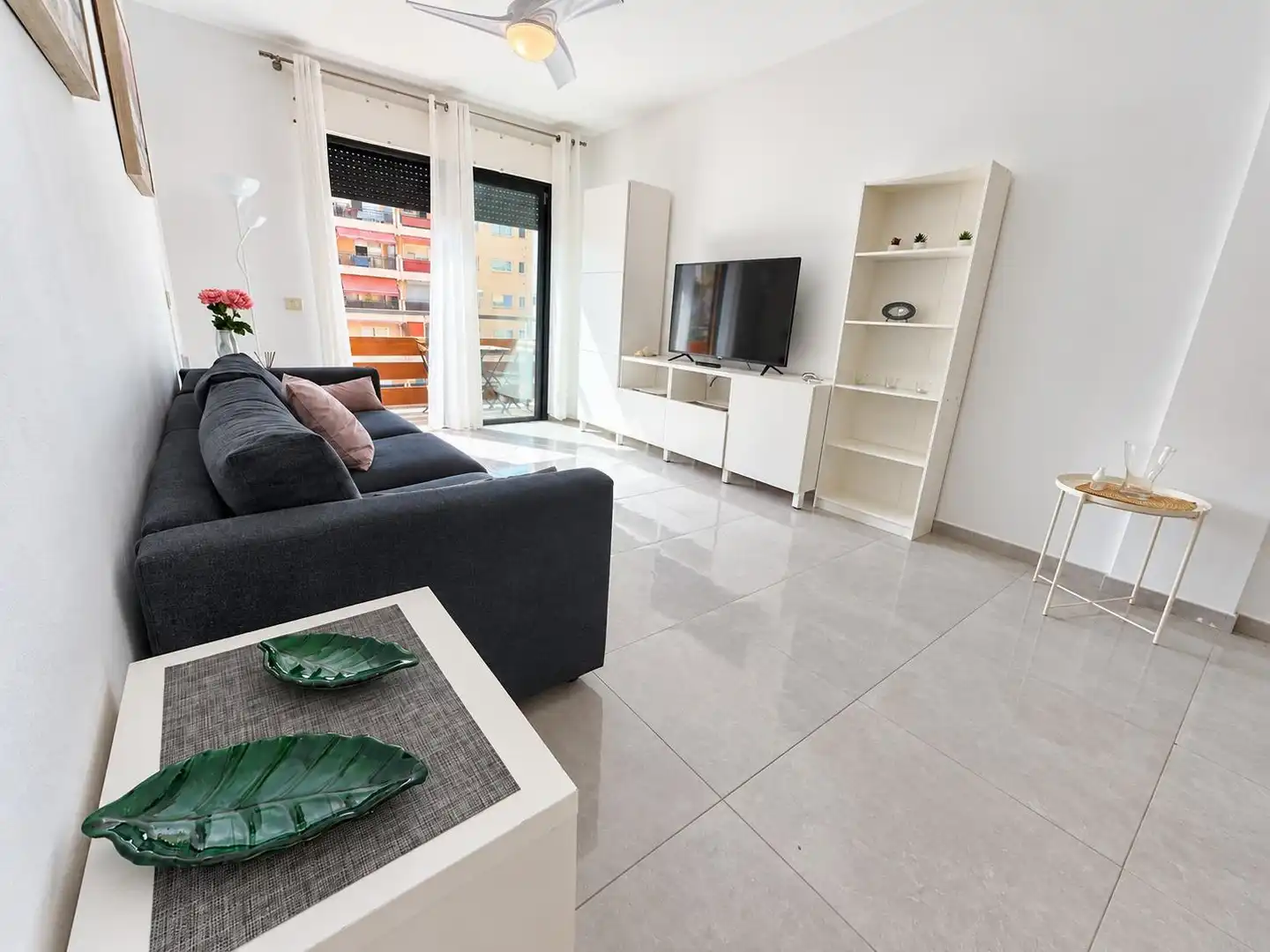 Mini appartamento con terrazza in vendita a VALLE DEL MENENDEZ 8, imagen 4