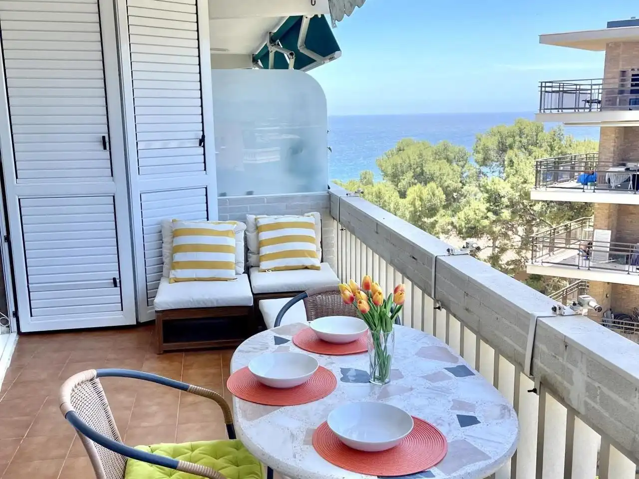 Terraza de Piso en venta en Salou con Terraza, Amueblado y Piscina comunitaria