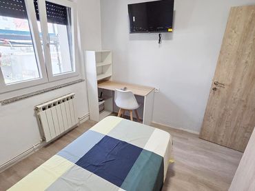 Piso en venta en LOS CLAVELES