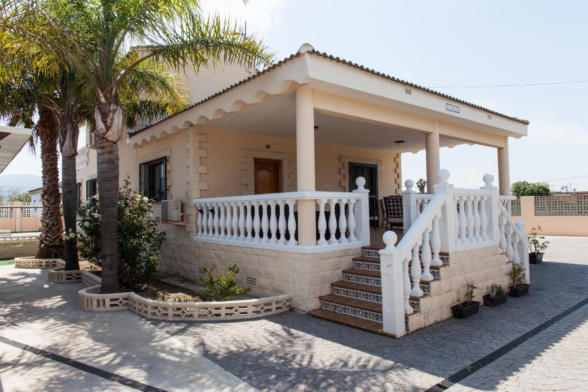 Exterior view of House or chalet for sale in Cullera  with Air Conditioner, Heating and Private garden