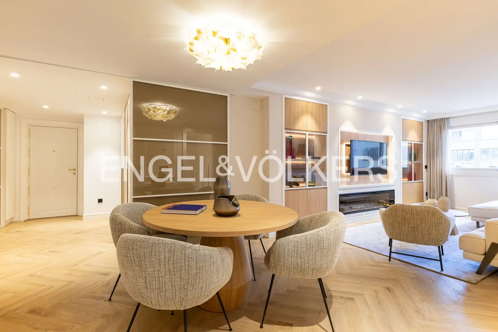 Esszimmer von Wohnung zum Verkauf in Madrid mit Klimaanlage, Heizung und Möbliert