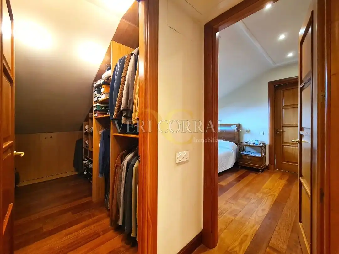 Bedroom of Flat for sale in Oviedo   with Heating, Terrace and Storage room