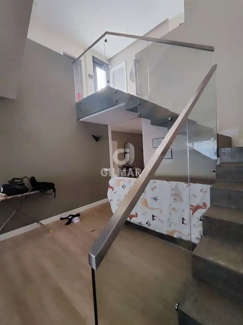 Casa o chalet en venta en Parla con Calefacción, Jardín privado y Piscina