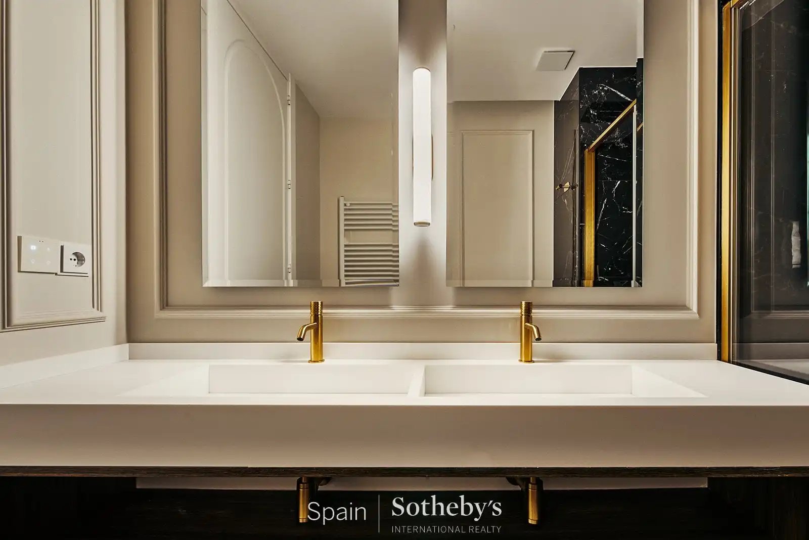 Bathroom of Apartments for sale in Madrid  with Air Conditioner, Heating and Terrace