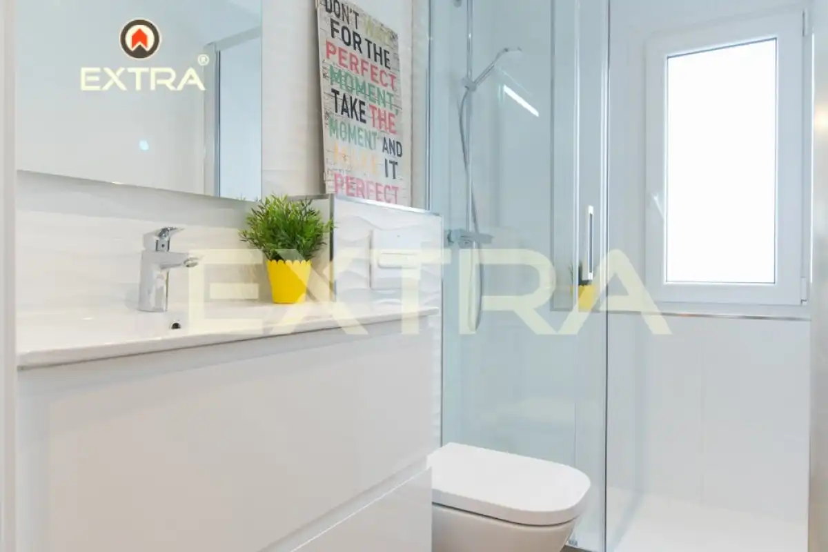 Baño de Piso en venta en Madrid con Aire acondicionado, Calefacción y Terraza