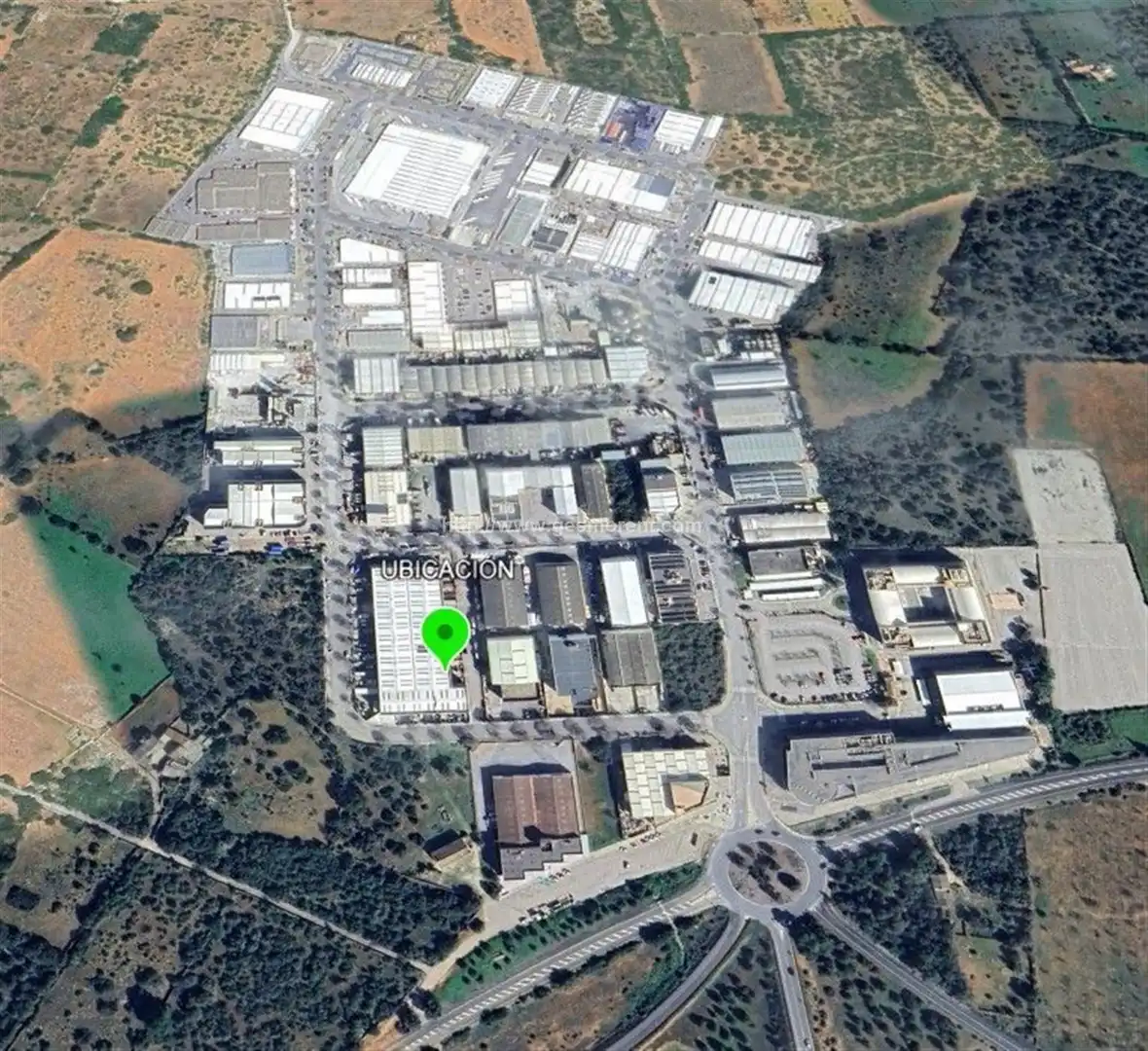 Vista exterior de Nau industrial de lloguer en Llucmajor