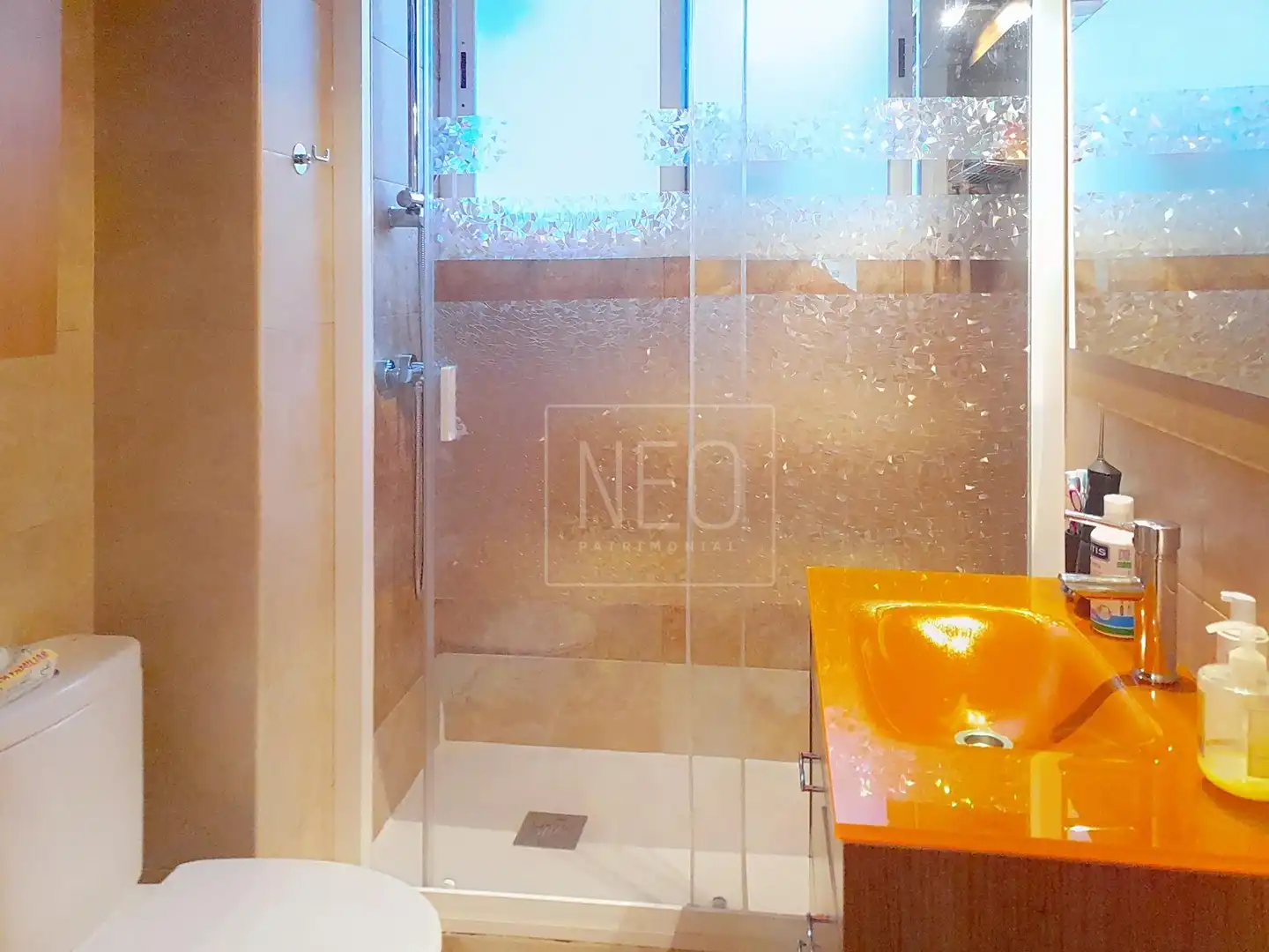 Baño de Planta baja en venta en Madrid con Calefacción, Parquet y Terraza
