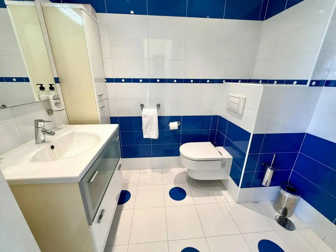 Badezimmer von Dachboden zum Verkauf in El Ejido mit Klimaanlage, Terrasse und Möbliert