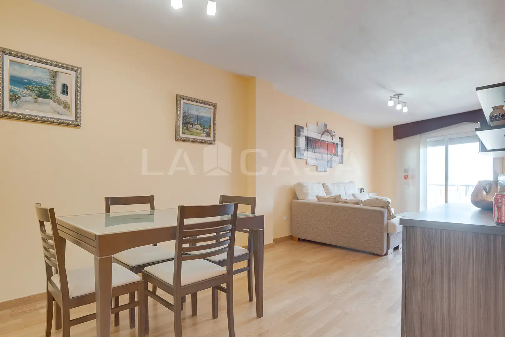 Sala de estar de Piso en venta en Santa Coloma de Gramenet con Calefacción, Terraza y Trastero